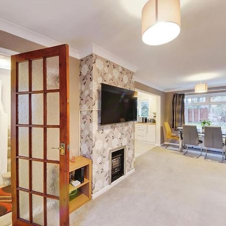 Beautiful Home Close To Town Free Netflix, Wifi Solihull Exterior photo