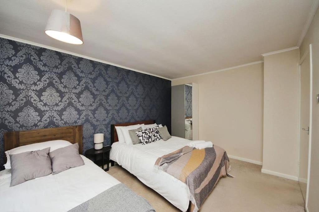 Beautiful Home Close To Town Free Netflix, Wifi Solihull Exterior photo